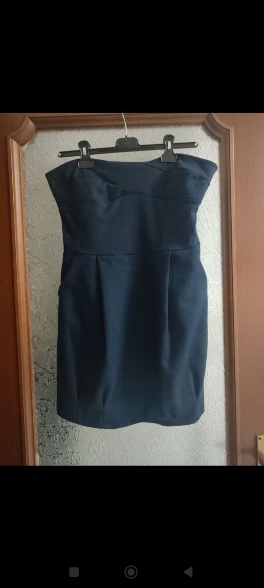 Abito corto senza maniche con coprispalle