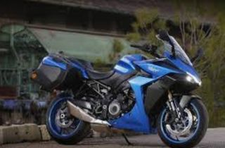 Calle Antonio Accame Garaje moto