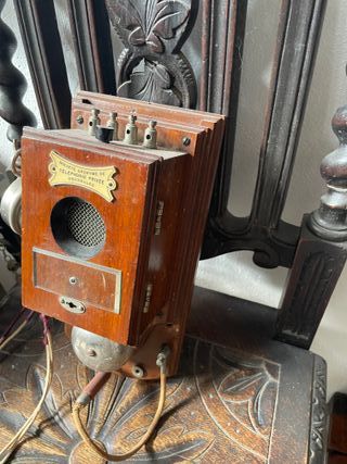 telefono pared antiguo madera