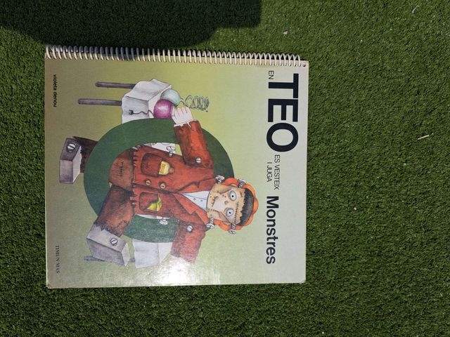 En Teo Vesteix I Juga Monstres