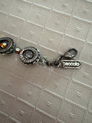 gargantilla con piedras