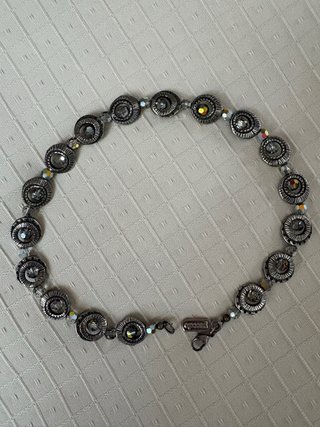 gargantilla con piedras