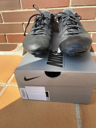 NIKE TIEMPO LEGEND 9 NUM 45