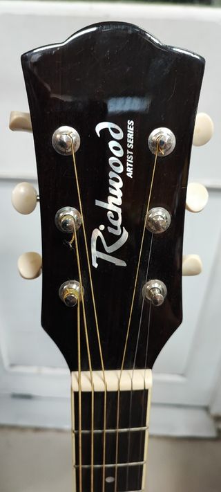 Guitarra acústica Richwood RHS-26E-2TS