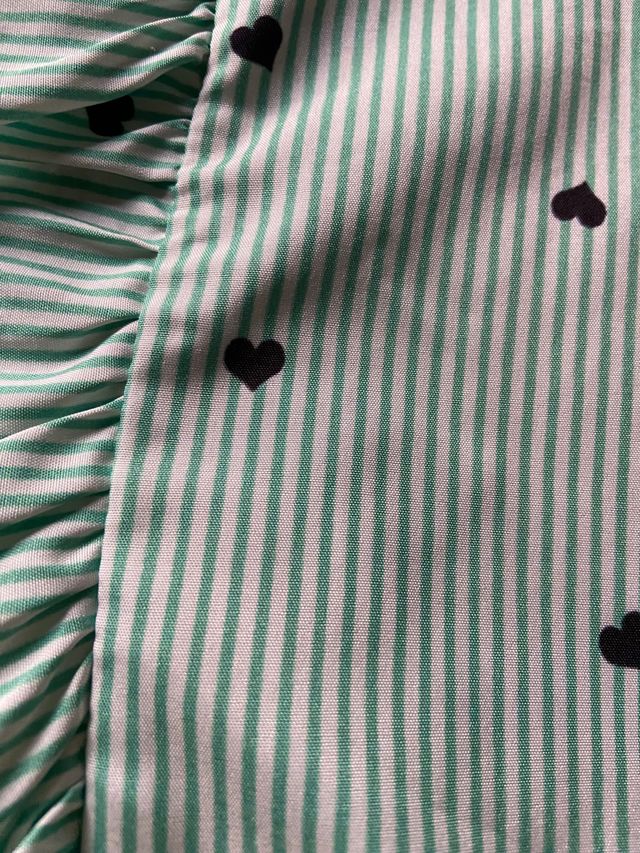 Blusa o camisa, sin mangas con volantes