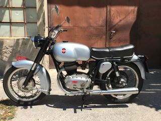 Moto d'epoca GILERA B 300 anno 1960