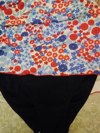 Bañador falda con braguita talla S floral