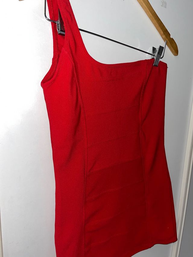 Vestido de un tirante