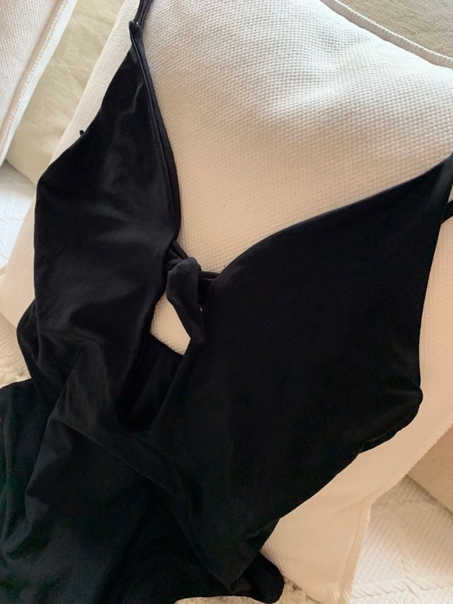 BAÑADOR PULL AND BEAR TALLA 40