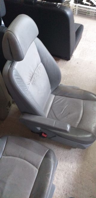 Asientos delanteros mercedes viano