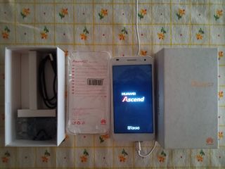 Telefono cellulare Huawei Ascend G7. Quasi nuovo. Con accessori