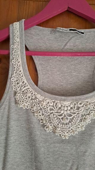 Camiseta tirantes perlas