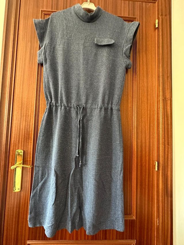 Vestido azul con chispitas color plata De Nanük