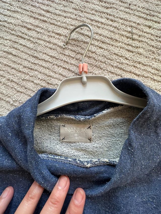 Vestido azul con chispitas color plata De Nanük