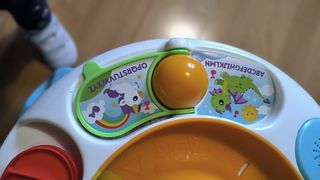 MESA MULTIACTIVIDADES FISHER PRICE