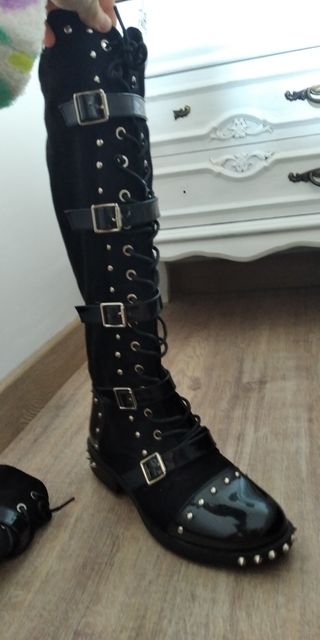 Botas negras punk