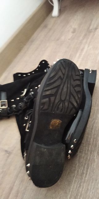 Botas negras punk