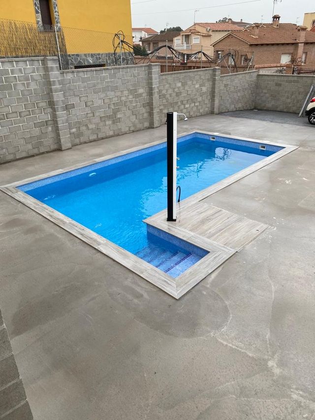 Proyectado Piscinas y Construcción