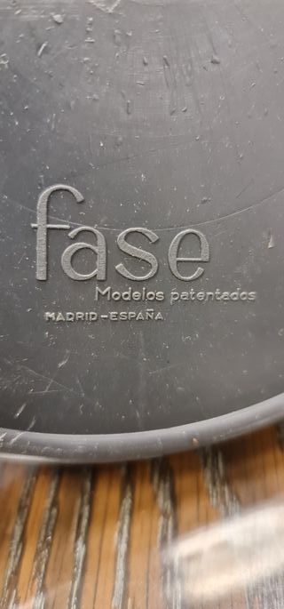 Lampara de escritorio o despacho Fase Boomerang 64