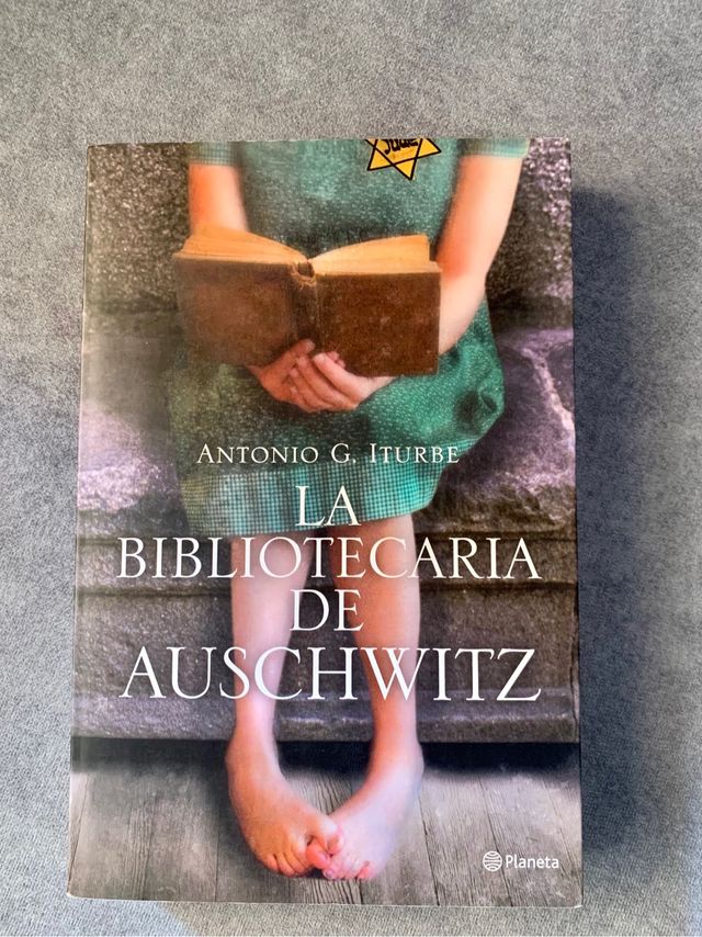 Libro La bibliotecaria de Auschwitz 