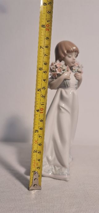 Figura Lladró ”Ramos de primavera”