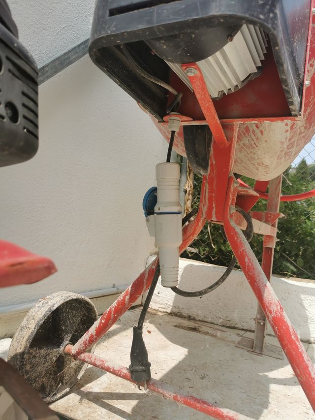 Hormigonera CAMAC HC - 135