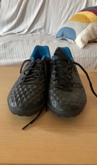 BOTAS NIKE 42,5 (multitacos)