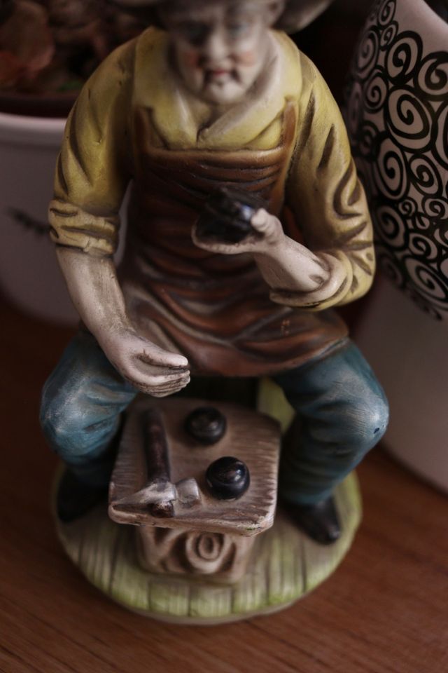 Figura zapatero antigua vintage