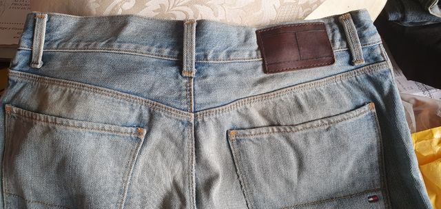 VAQUEROS POLO Y TOMMY