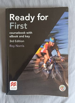 Libro inglés: Ready for first.
