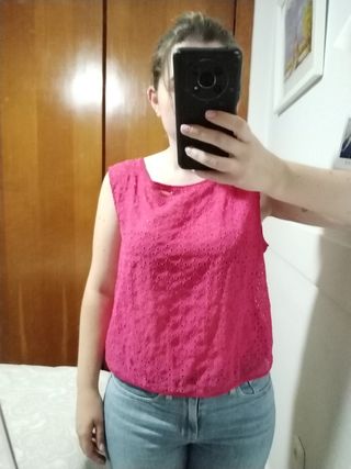 blusa stradivarius fucsia