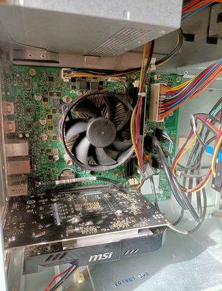 PC GAMING GTX 1050ti AERO 4gb/i5 7400/8GB/1TB