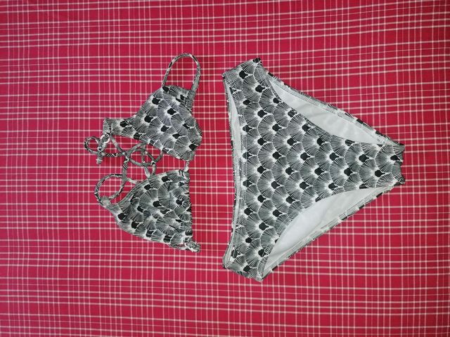 Bañador y Bikini