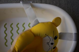 Cojín flotador para baño del bebé / recién nacido