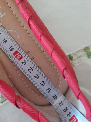 Bailarinas de UNISA color coral