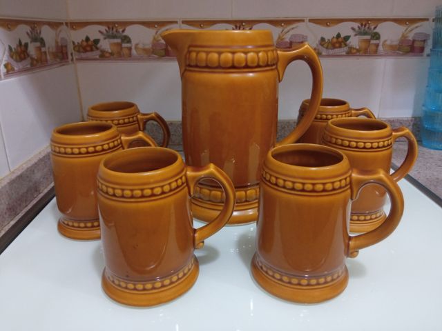 Juego de jarras de cerveza vintage