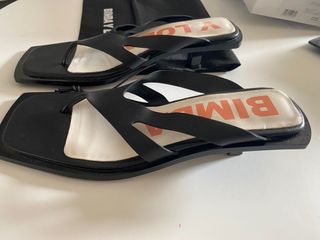 Sandalias negras Bimba y Lola número 39