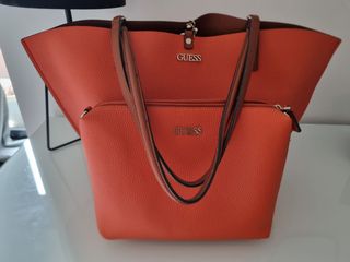 Bolso de Hombro Guess