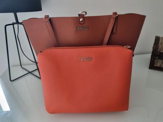 Bolso de Hombro Guess