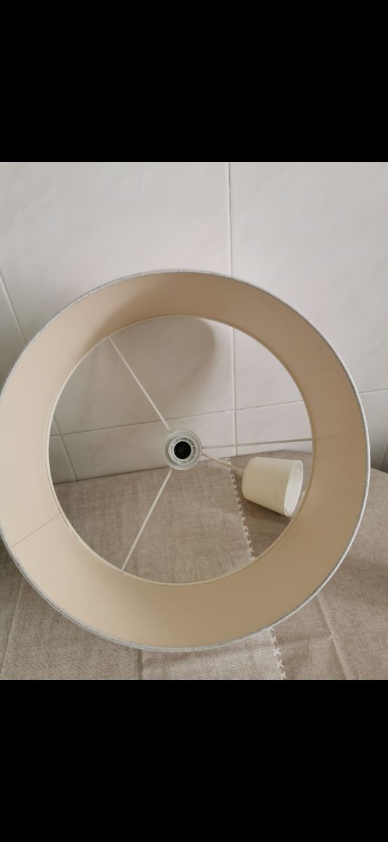 Lámpara de techo para habitación infantil.