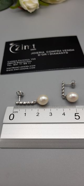 Pendientes de oro blanco 18kt con brillantes. 