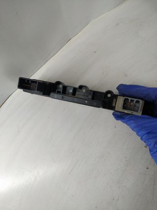 864w0140 Warning luz emergencia Kia 937001G000