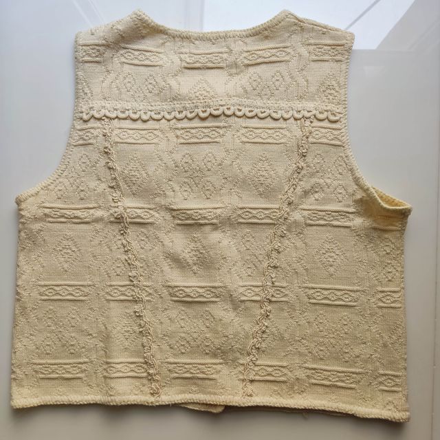 Chaleco  corto algodón beis 