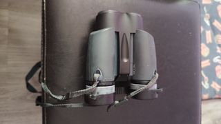 Prismáticos Nikon como nuevos.