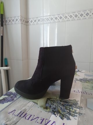 Botines negros