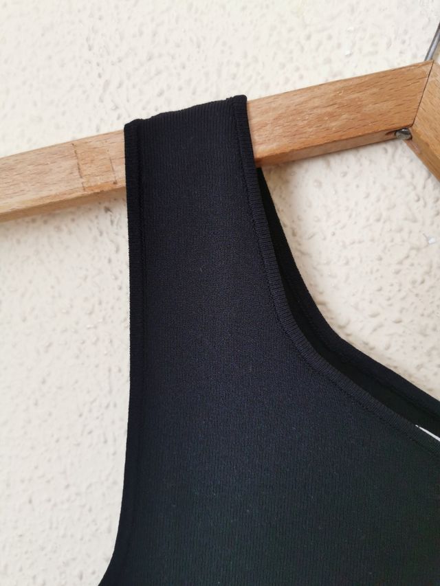 Top chica talla S de Mango.