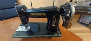 maquina de coser antigua