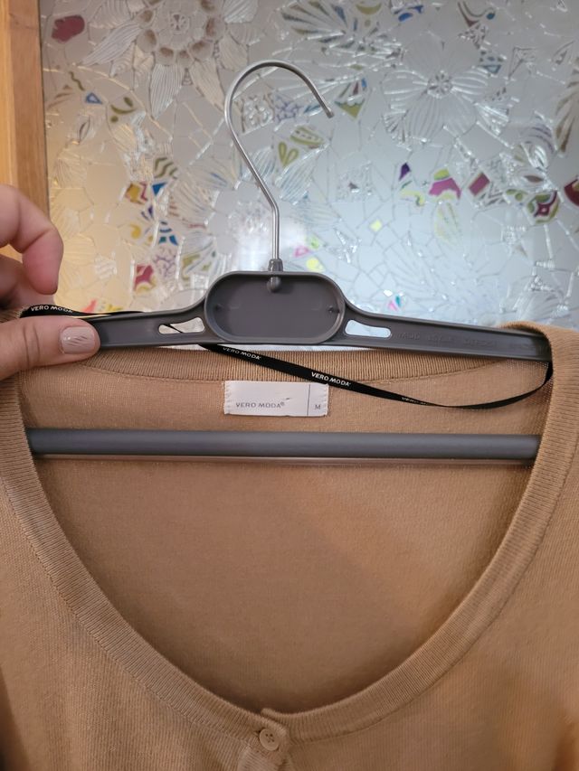 chaqueta punto beis ocre