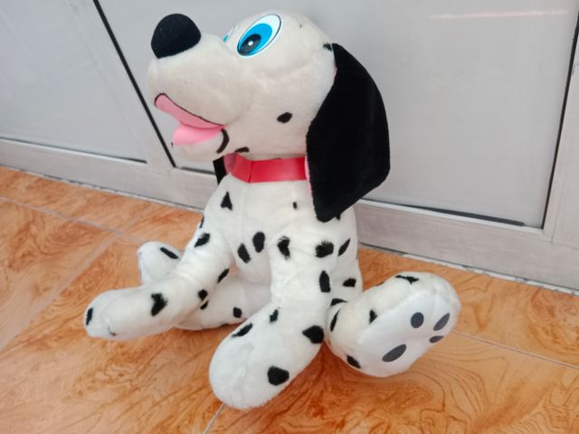 Peluche grande de perro