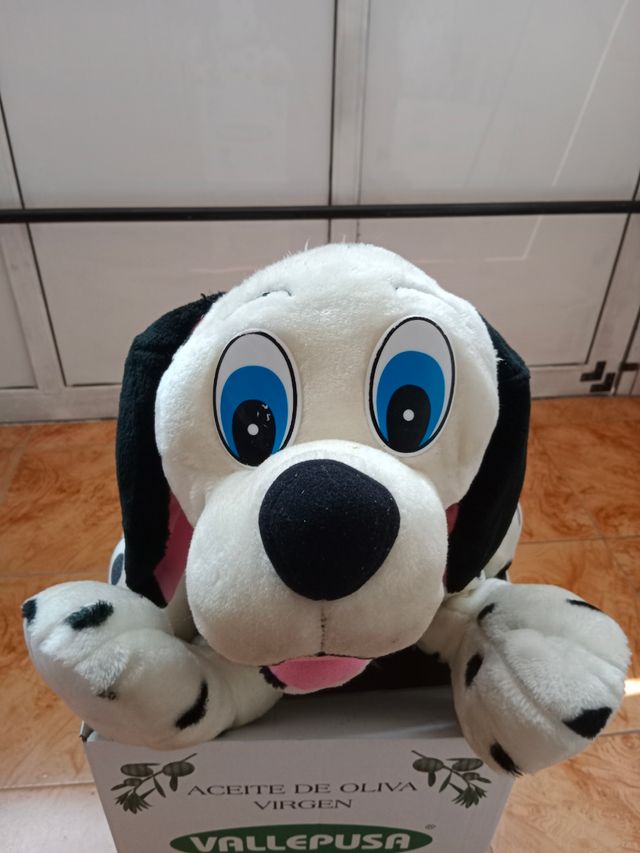 Peluche grande de perro